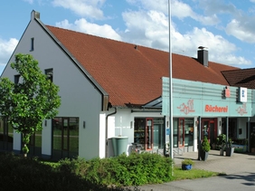 Bücherei in der Augsburger Straße 2A